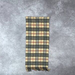 [108] BURBERRY
Wide Check Cashmere Scarf